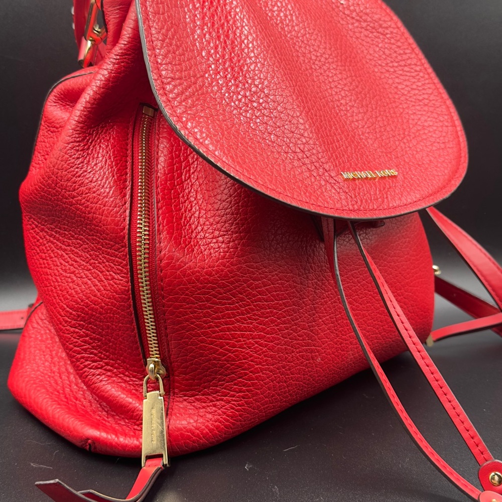 Michael Kors Viv convertible backpack - Picture 2 of 11